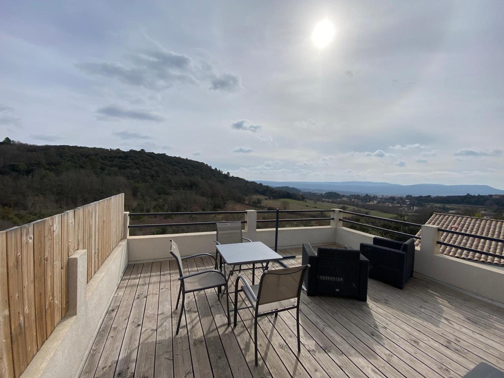 Studio Au Calme, Grande Terrasse Avec Vue Vallee Ginasservis Exterior photo